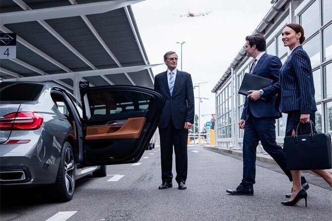 Barcelona Private Transfer From Airport to Hotel / Cruise - Directions and Navigation