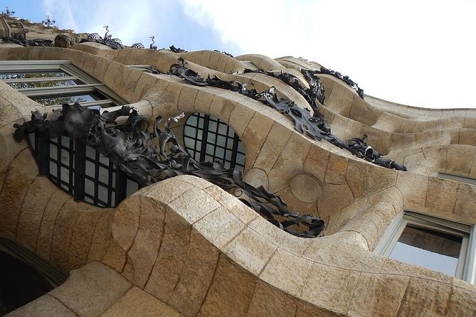 Barcelona Private Walking Tour With Skip the Line La Pedrera and Casa Batllo - Pricing and Additional Information