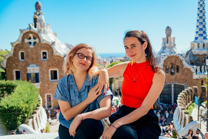 Barcelona: Professional Photoshoot at Park Güell - Whats Included in the Photoshoot Package