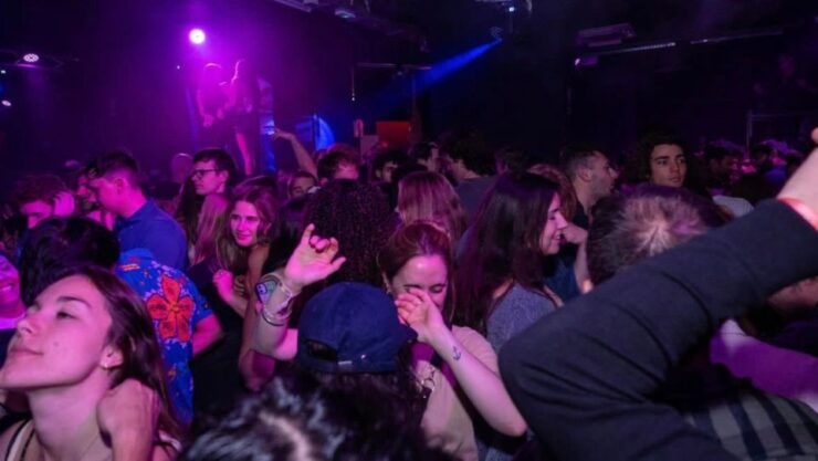 Barcelona Pub Crawl by King - Free Shot With VIP Entry - Event Information