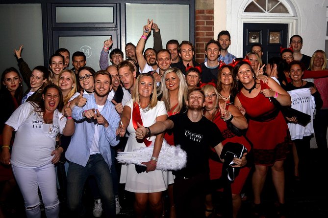 Barcelona Pub Crawl With Free Shots and Free Club Entry - Meeting and Pickup Details