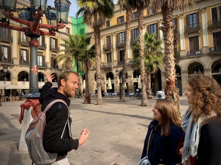 Barcelona: Ramblas, Gothic & Gaudí Architecture Walking Tour - Meeting Point and Accessibility