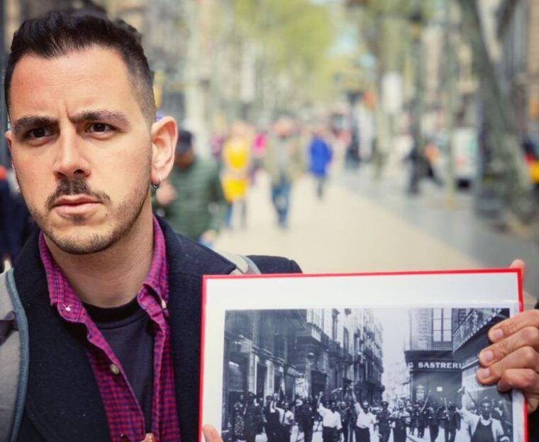 Barcelona: Ramblas, Gothic & Gaudí Architecture Walking Tour - Exploring the Gothic Quarter
