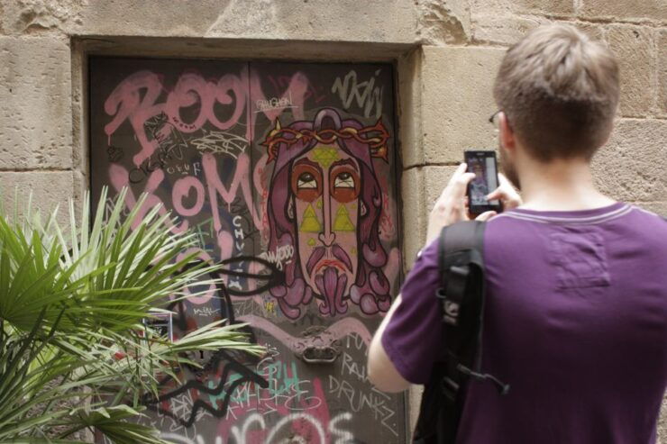 Barcelona: Raval Street Art and Graffiti Walking Tour - Experience Highlights