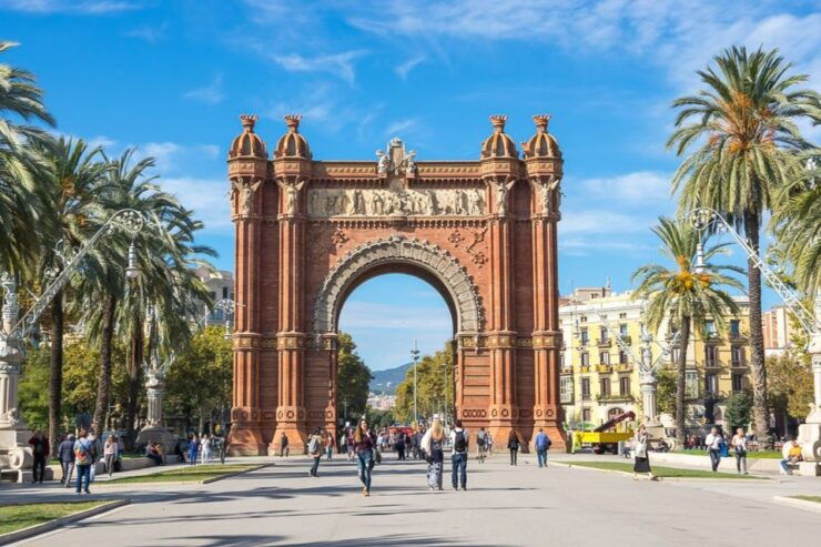 Barcelona: Romantic Gothic Quarter Quest Experience - Pricing and Duration