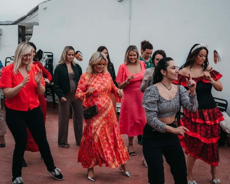 Barcelona: Rooftop Salsa Class with Bottomless Sangria - FAQ