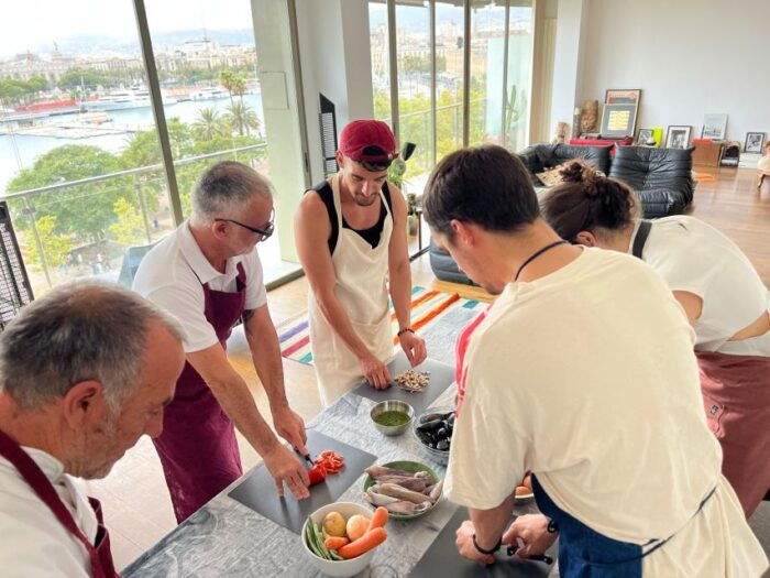 Barcelona: Rooftop Tapas and Sangria Class With a Chef - What to Expect