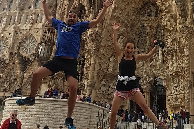 Barcelona Running Tour. Discover the City With a Local - Tour Details