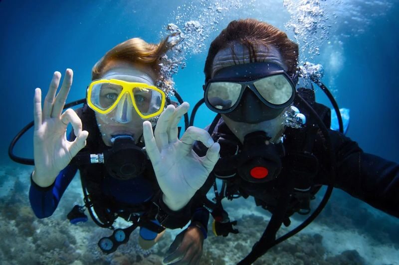 Barcelonas Dive Discovery: Initiate Scuba Diving with PADI Center - Starting at Passeig Marítim del Bogatell