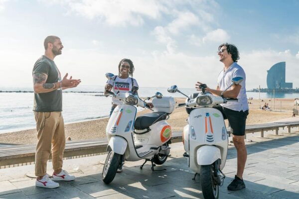 Barcelona: Sagrada Familia and Highlights 5h Vespa Tour - Requirements