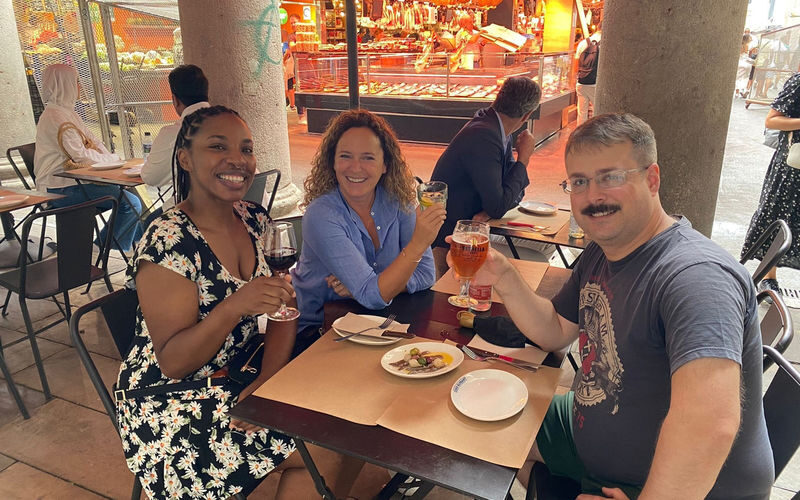 Barcelona Sagrada Familia & Gothic Quarter Private Half-Day Tour - Two sides of Barcelona in one half-day