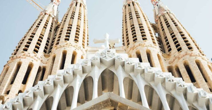 Barcelona: Sagrada Familia Guided Private Tour - Experience Highlights
