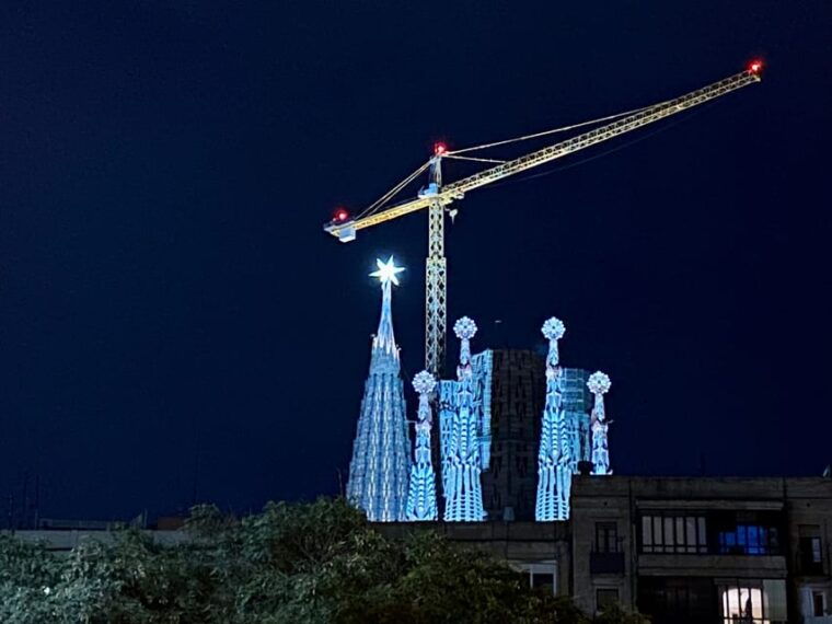 Barcelona: Sagrada Família Guided Tour and Entry Tickets - Important Information