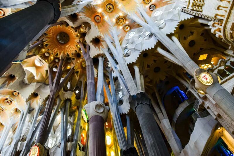 Barcelona: Sagrada Familia Guided Tour with Tickets - Comparing Value and Experience