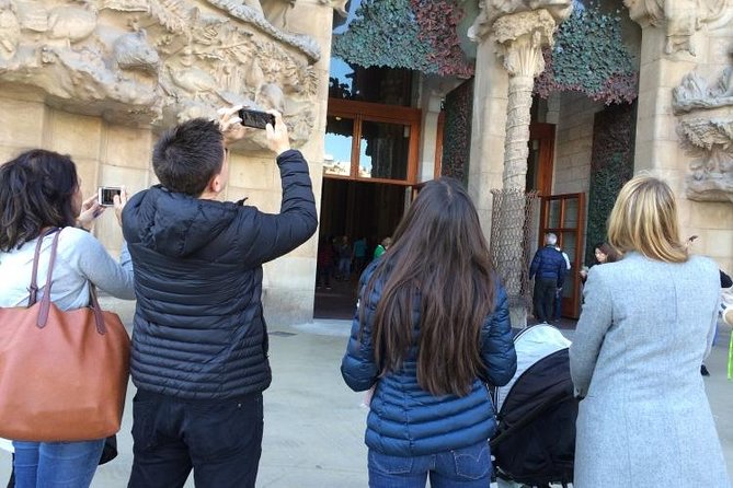 Barcelona Sagrada Familia Highlights: Max 6 People Afternoon Tour - Cancellation Policy and Pricing