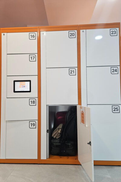 Barcelona Sagrada Familia: Luggage Storage 24H XXL Size 4 Min on Foot - Frequently Asked Questions