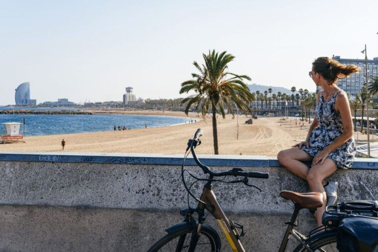 Barcelona: Sagrada Familia or City Sights Bike or Ebike Tour - Exploring Sagrada Familia
