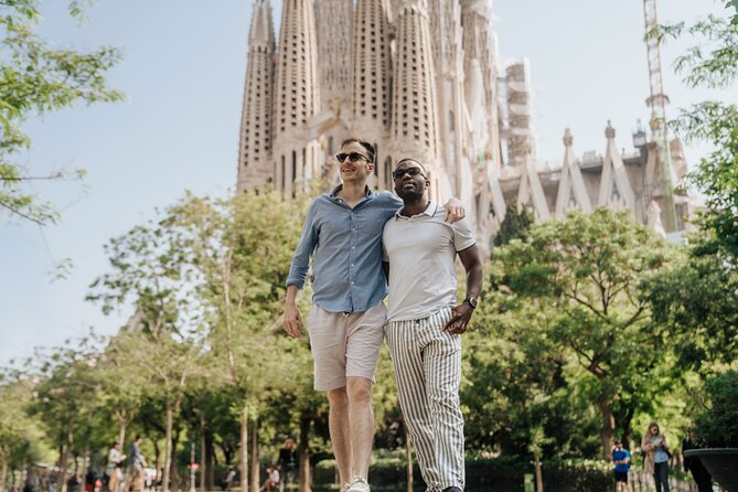 Barcelona: Sagrada Familia Private Photoshoot - Meeting and Pickup Details