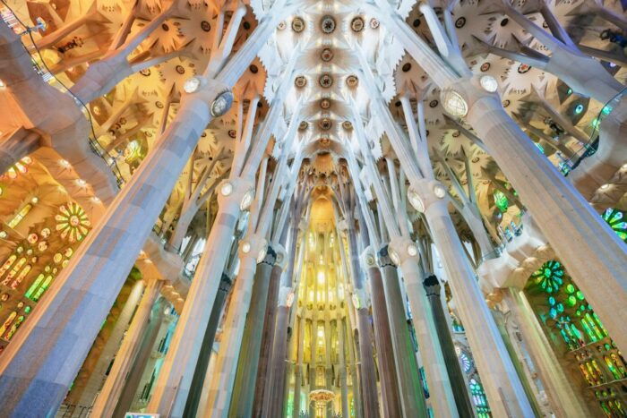 Barcelona: Sagrada Familia Skip-the-Line Entry Ticket & Tour - Sagrada Familia: A Gaudí Masterpiece
