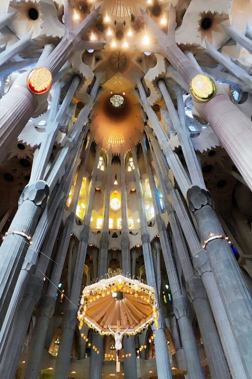 Barcelona: Sagrada Familia Skip the Line Guided Tour - Good To Know