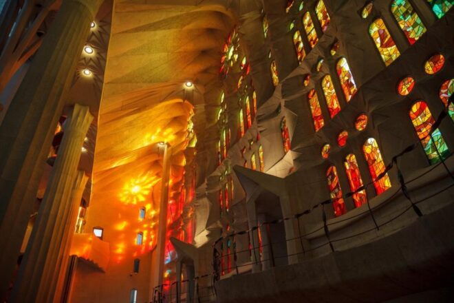 Barcelona: Sagrada Familia Skip-the-Line Guided Tour - Sagrada Familia Museum Visit