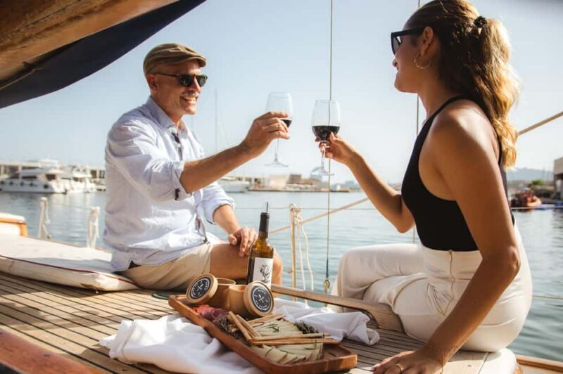 Barcelona: Sail trip with Wine&Cheese tasting and open bar - Authenticity and Unique Aspects