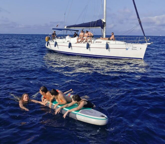 Barcelona: Sailing Cruise With Breakfast - Customer Reviews and Overall Rating