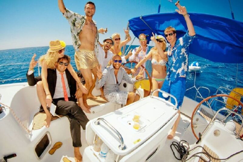 Barcelona: Sailing Tour With Drinks and Aperitve - Experience and Itinerary