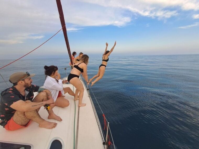 Barcelona: Sailing Tours With a Local Captain, Drinks, and Snacks - Customer Reviews and Ratings