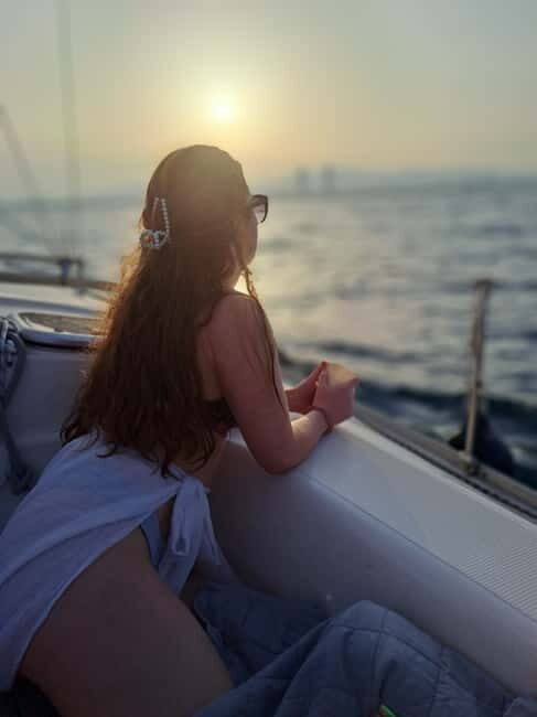 Barcelona: Sailing tours with open bar and snacks - Frequently Asked Questions