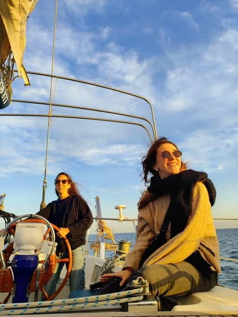 Barcelona: Sailing Trip with Snacks and Drinks - An In-Depth Look at the Sailing Experience