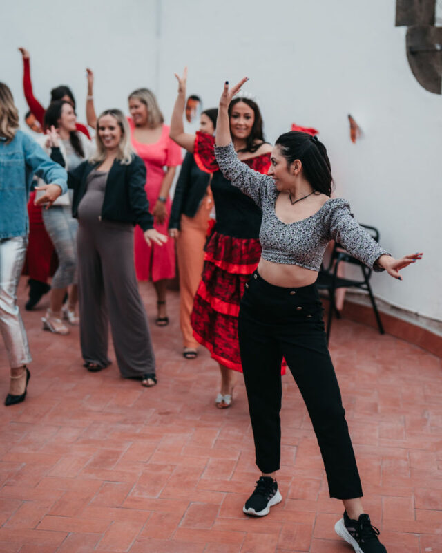 Barcelona Sangria and Salsa Dancing Experience - What the evening is likely to feel like