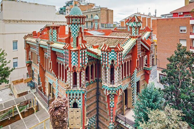 Barcelona Self-Guided Audio Tour - Learn the History Behind Top Attractions