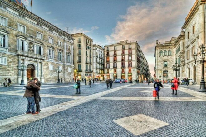 Barcelona: Self-Guided Audio Walking Tour - How to Access the Tour