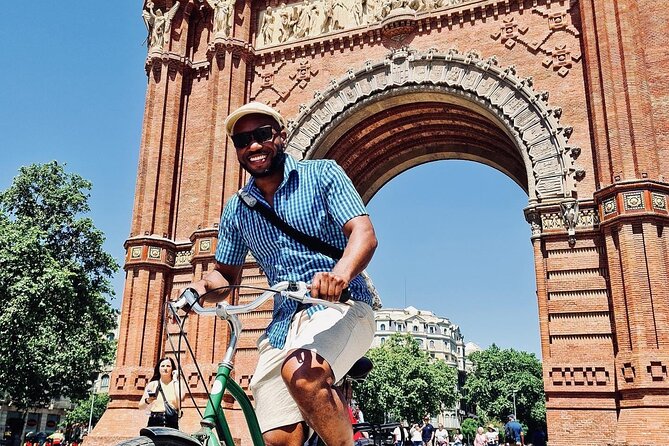 Barcelona Sightseeing by Bike With Photo Shooting and Tapas - Common Questions