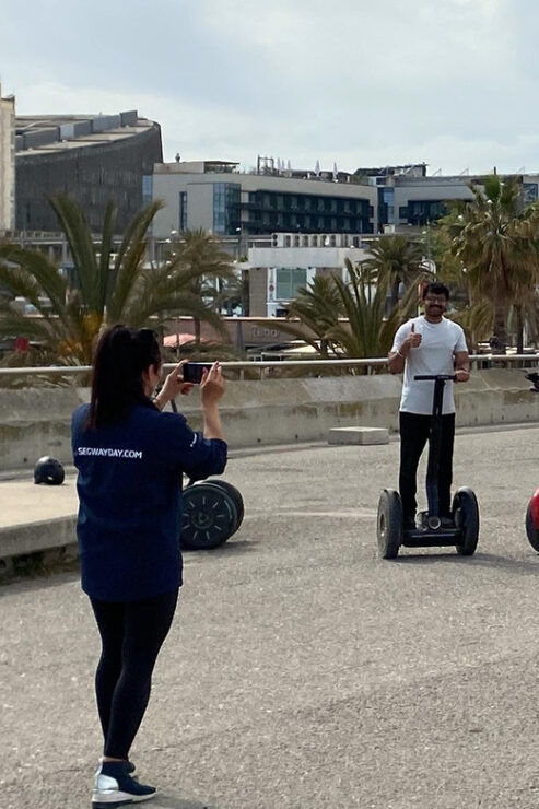Barcelona: Sightseeing Park Ciutadella and Beach Segway Tour - Good To Know