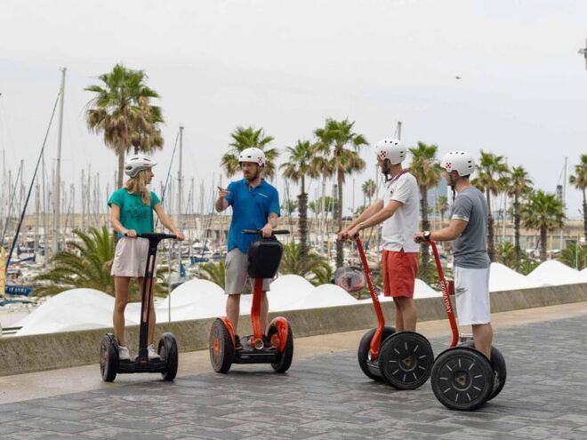 Barcelona: Sightseeing Park Ciutadella and Beach Segway Tour - Tour Itinerary