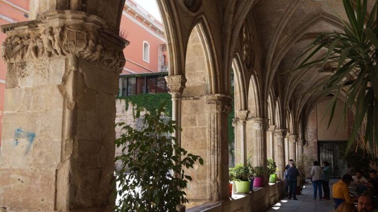 Barcelona: Slow Tour of the Gothic Quarter and Beyond - Booking Information