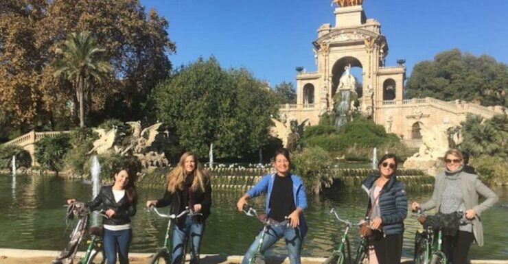 Barcelona: Small-Group Evening Bike Tour - Group Experience