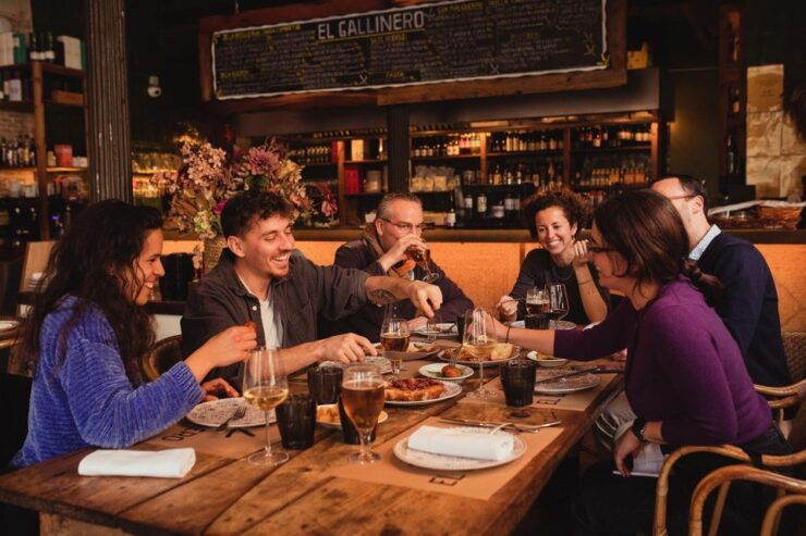 Barcelona: Small Group Gothic & Tapas Walking Tour - Tour Highlights