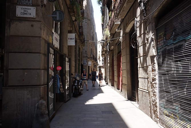 Barcelona, Stories and Legends of the Gothic Quarter, With Tapas. - Captivating Tales From Barcelonas Past