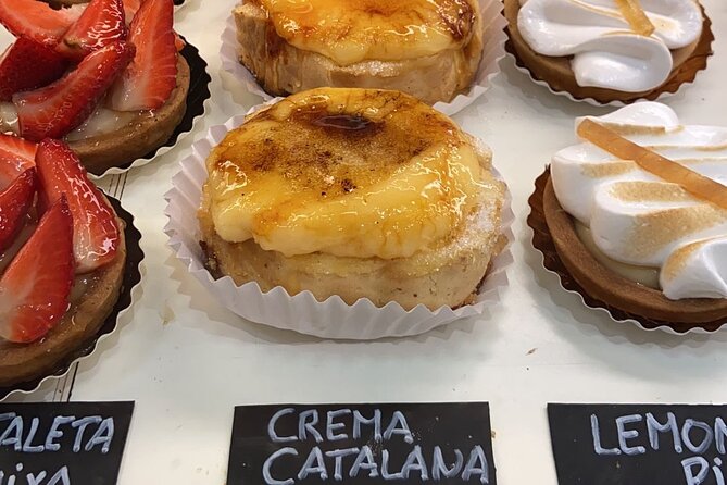 Barcelona Street Food Tour With Local Market & City Center Visit - Expert Guide and Local Knowledge