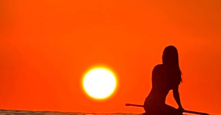 Barcelona: Sunrise Paddleboarding Tour With Breakfast - Experience Highlights