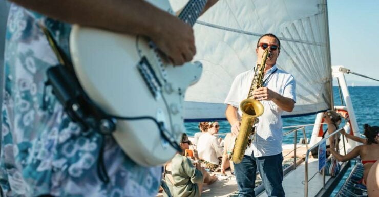 Barcelona: Sunset Catamaran Cruise With Live Music - Experience