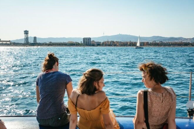 Barcelona: Sunset Catamaran Cruise With Live Music - Select Participants and Date