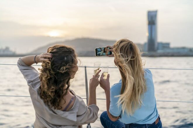 Barcelona: Sunset Cruise With Drinks and Snacks - Experience Description