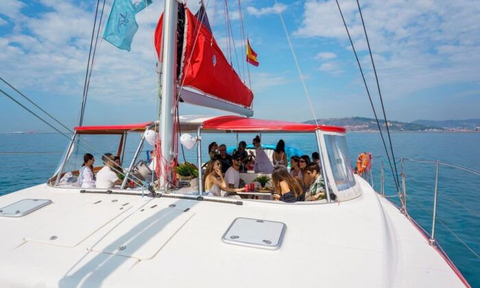 Barcelona: Sunset or Day Catamaran Cruise With Tapa & Drink - Preparing for Your Barcelona Catamaran Adventure