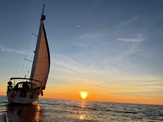 Barcelona Sunset Sailing With Yacht Sashi - Departure and Location