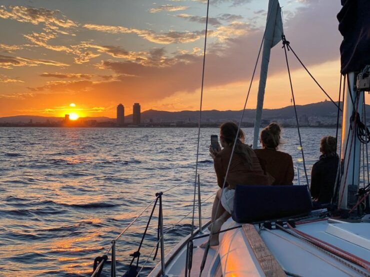 Barcelona: Sunset Skyline Cruise With Unlimited Cava - Booking Details and Flexibility