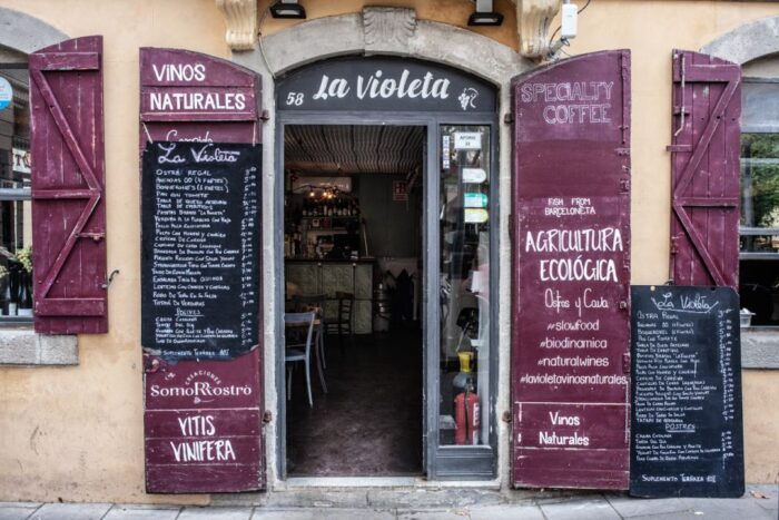 Barcelona: Tapas Food and Wine Tour in La Barceloneta - Common Questions